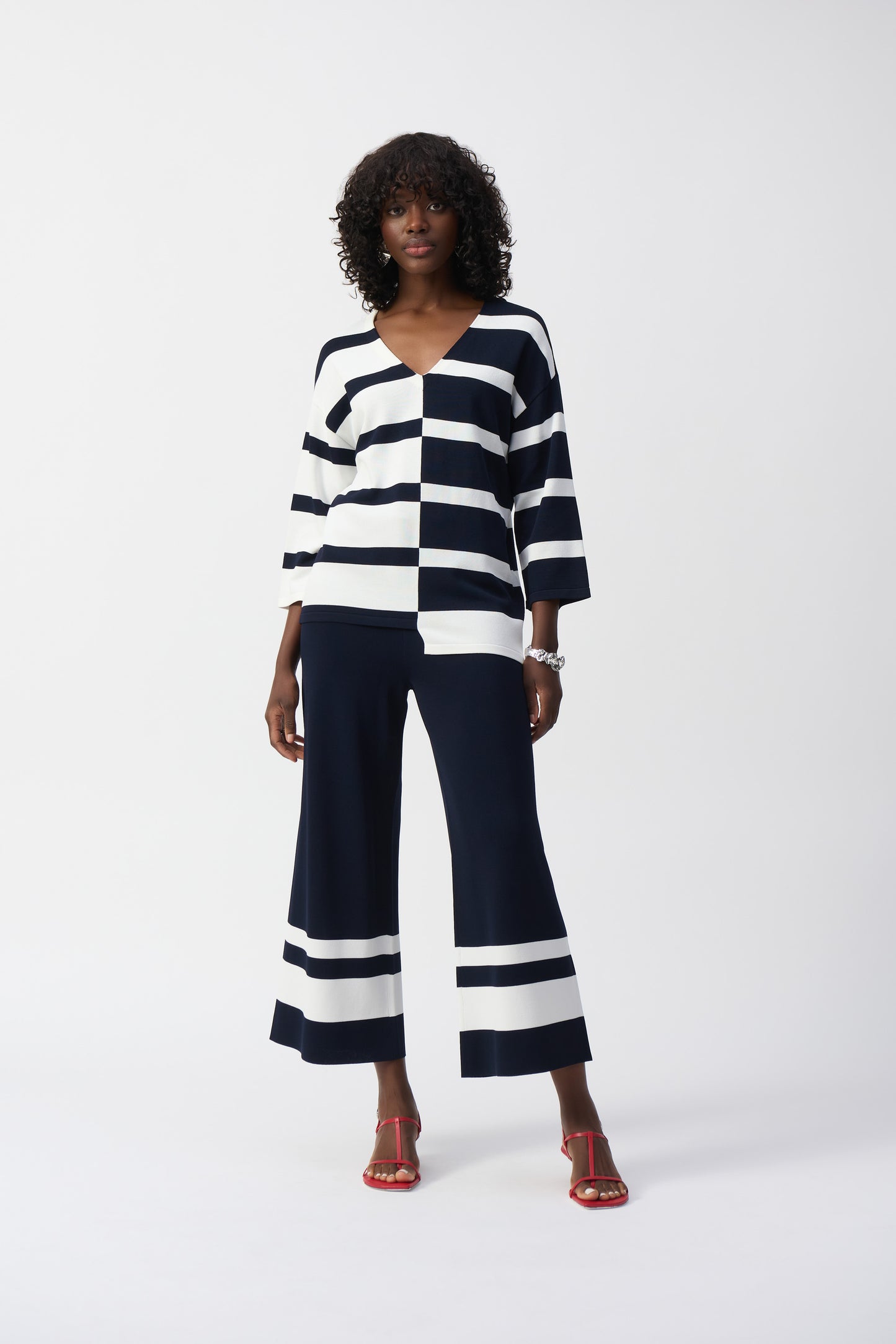 Striped Sweater Knit V-Neck Pullover 251914