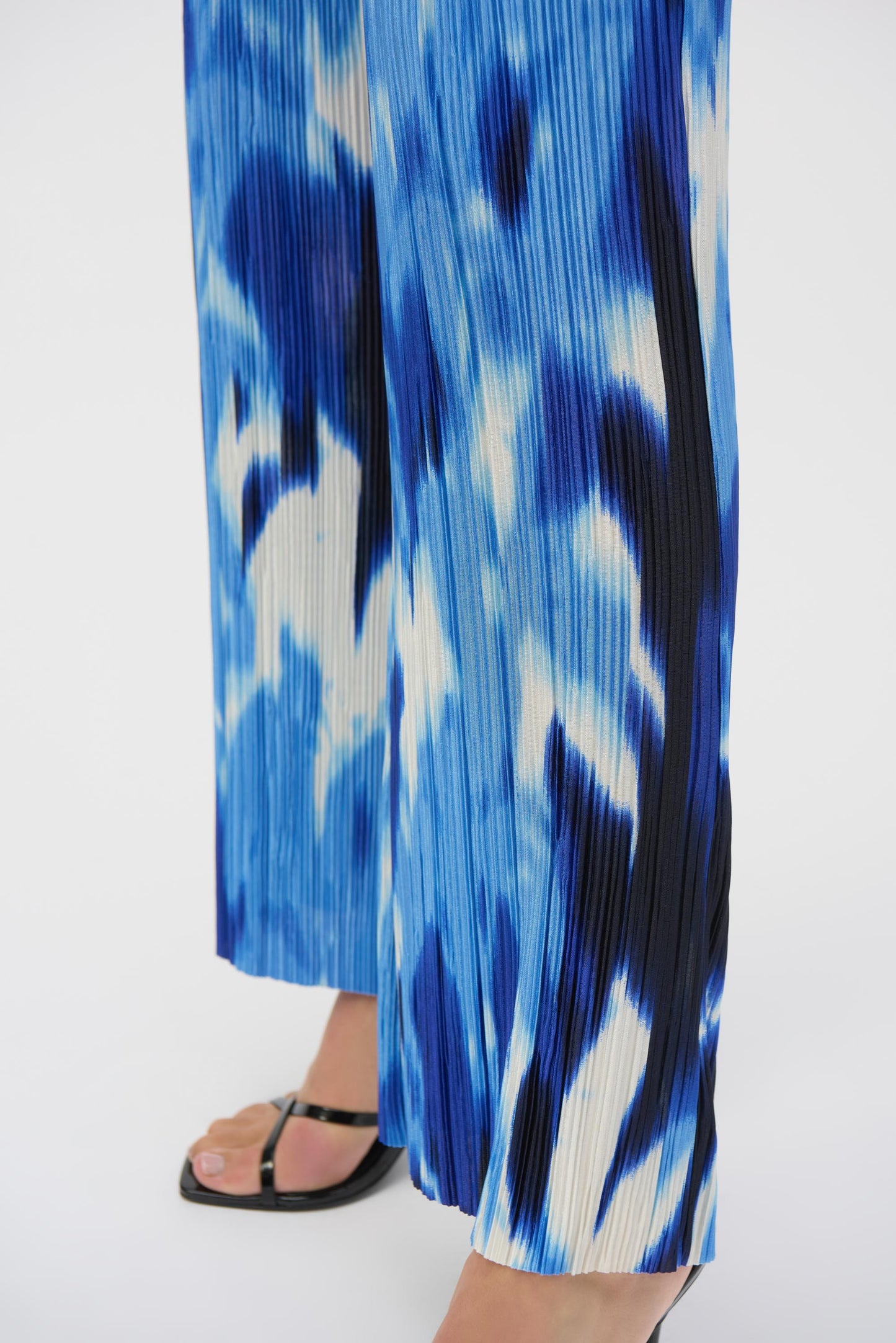 Pleated Novelty Tropical Print Wide-Leg Pants #252138-3801