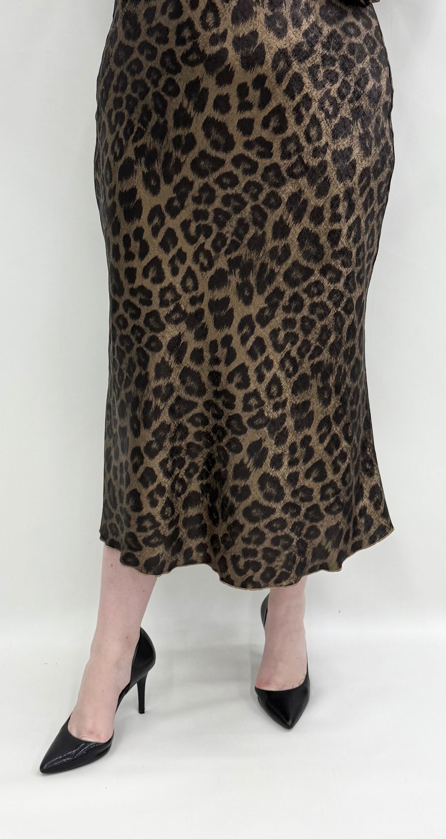 Karen Kane #3L36009 Leopard Midi Skirt