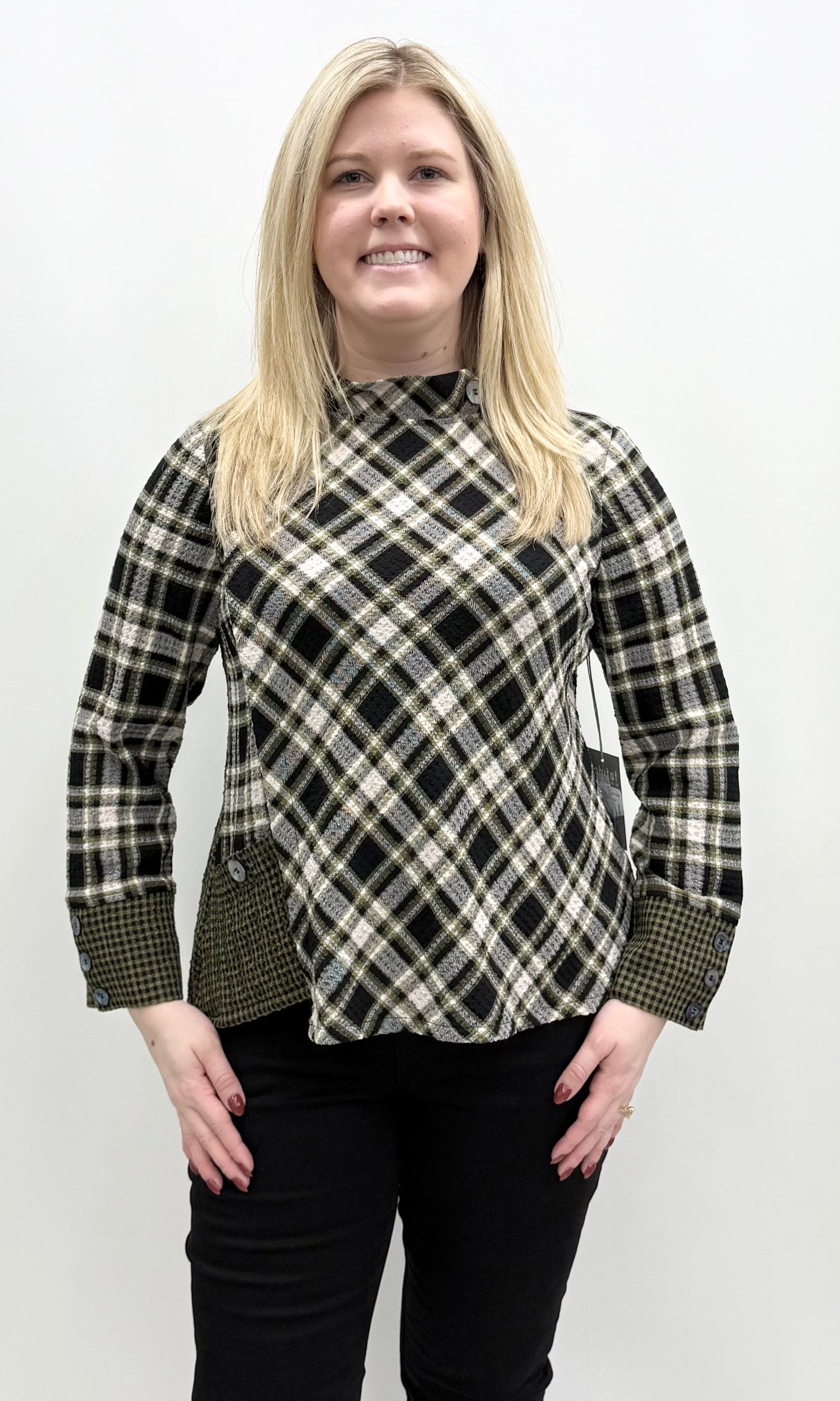 Habitat #40295 Avocado Asymmetrical Button Cuff Top