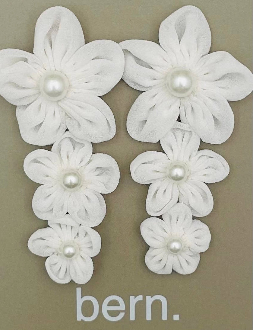 Chic - 3-Tier Floral Pearl Dangle (White) BER567