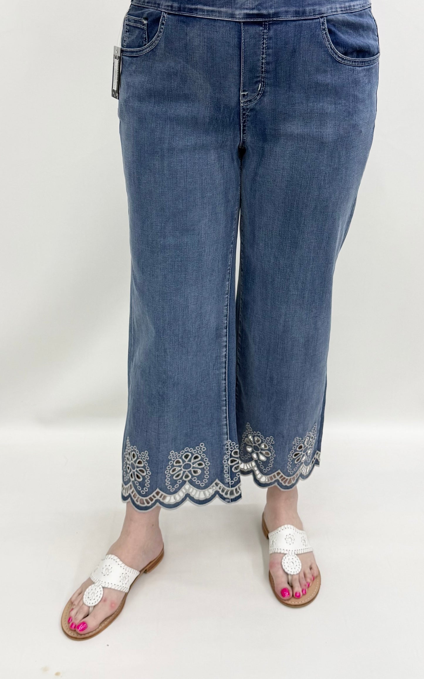 Ethyl #P601BWBN Embroidery Jean