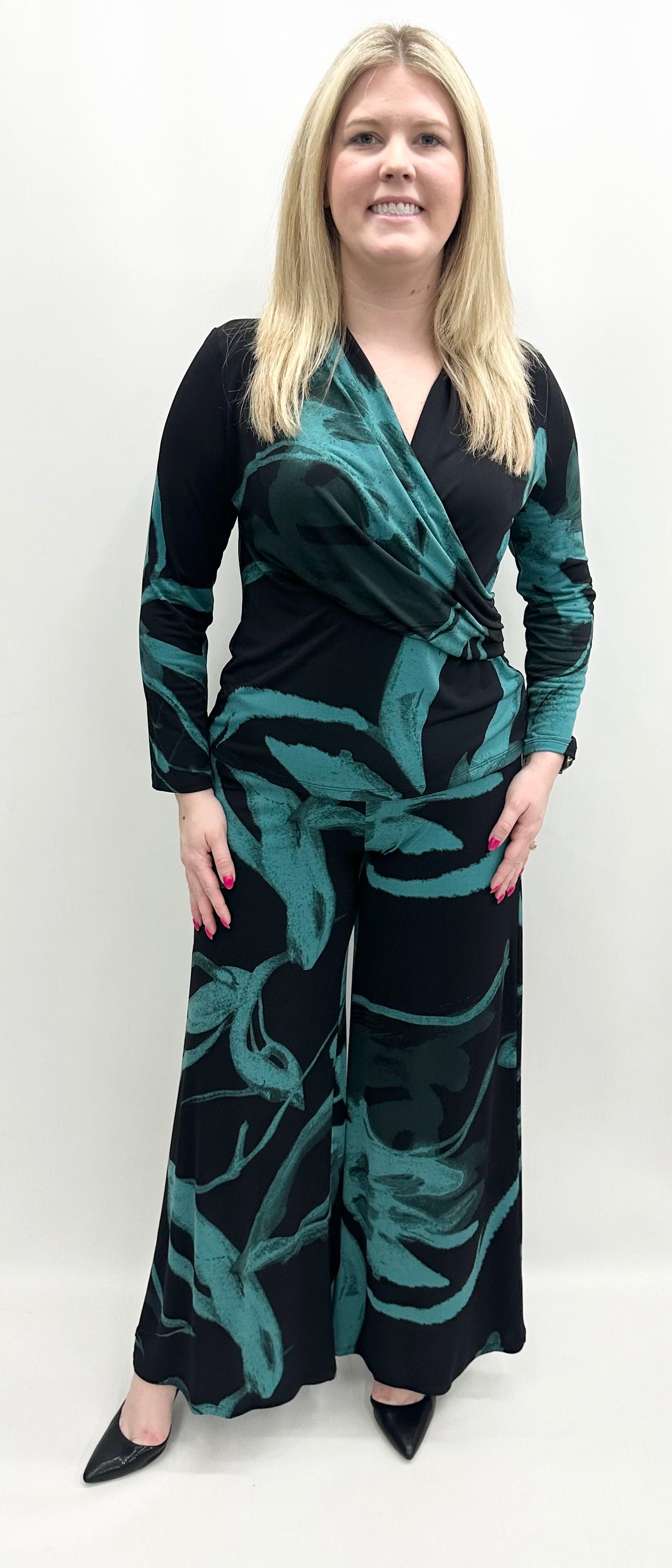 Clara Sun Woo #T414P4 Teal/Black Top