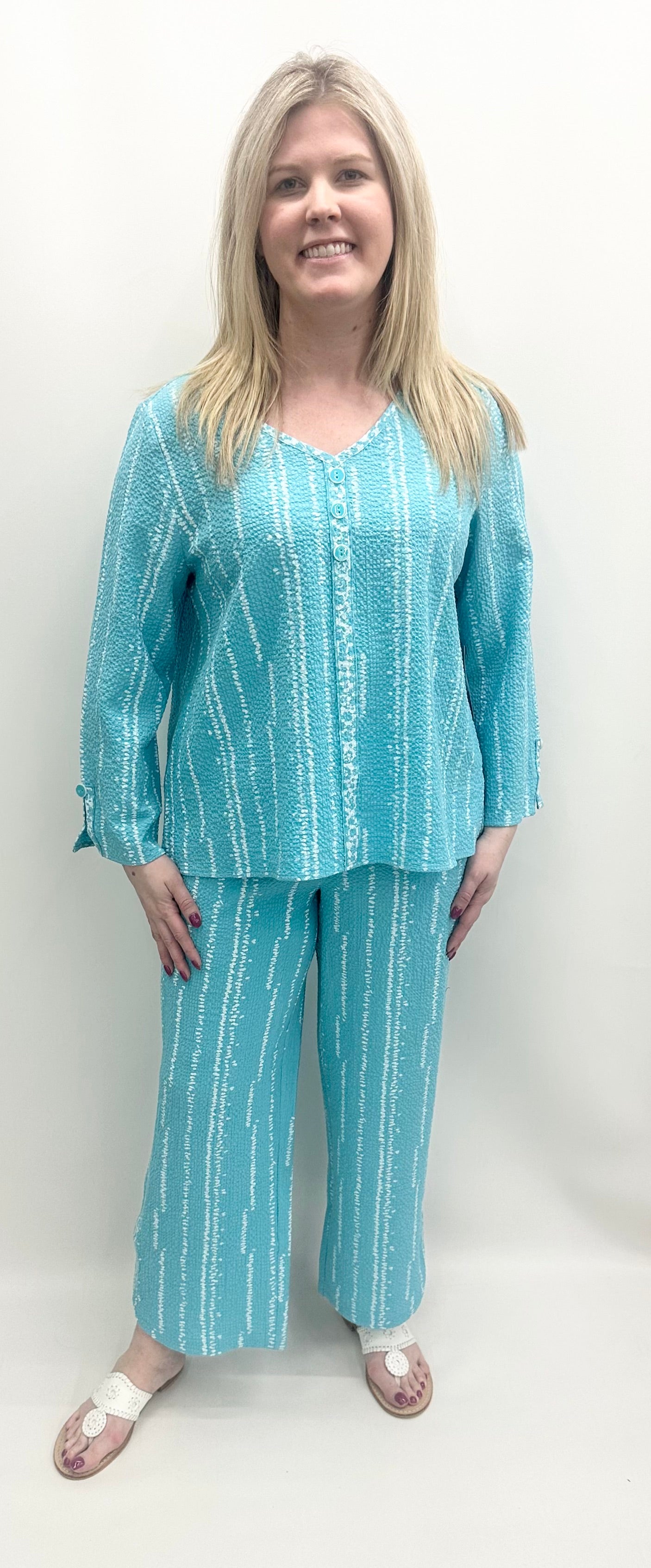 22079 Crinkle Crepe Bud Tulip Hem Crop Pant