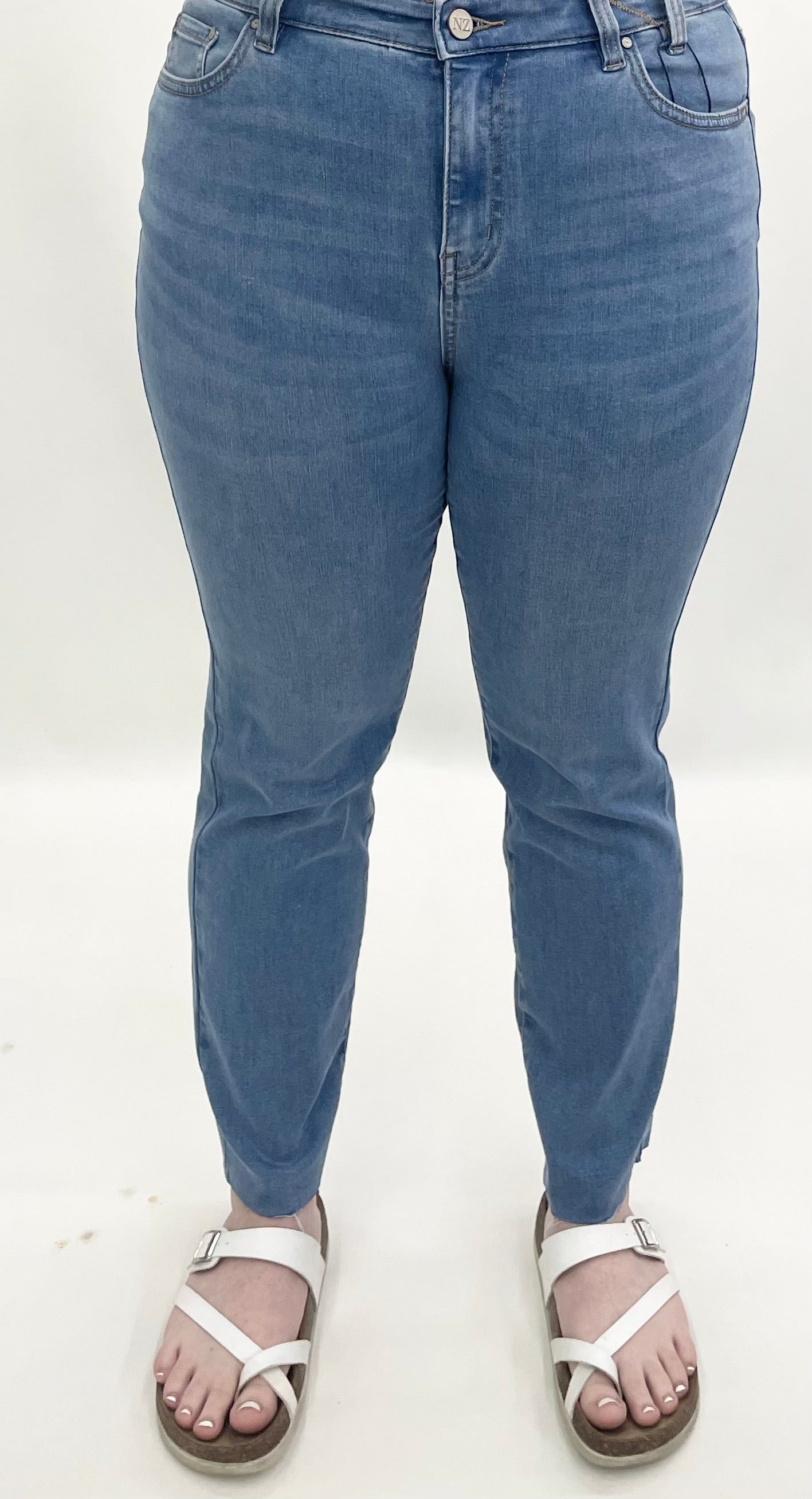 28" Daytrip Straight Ankle Jeans #ALL1882