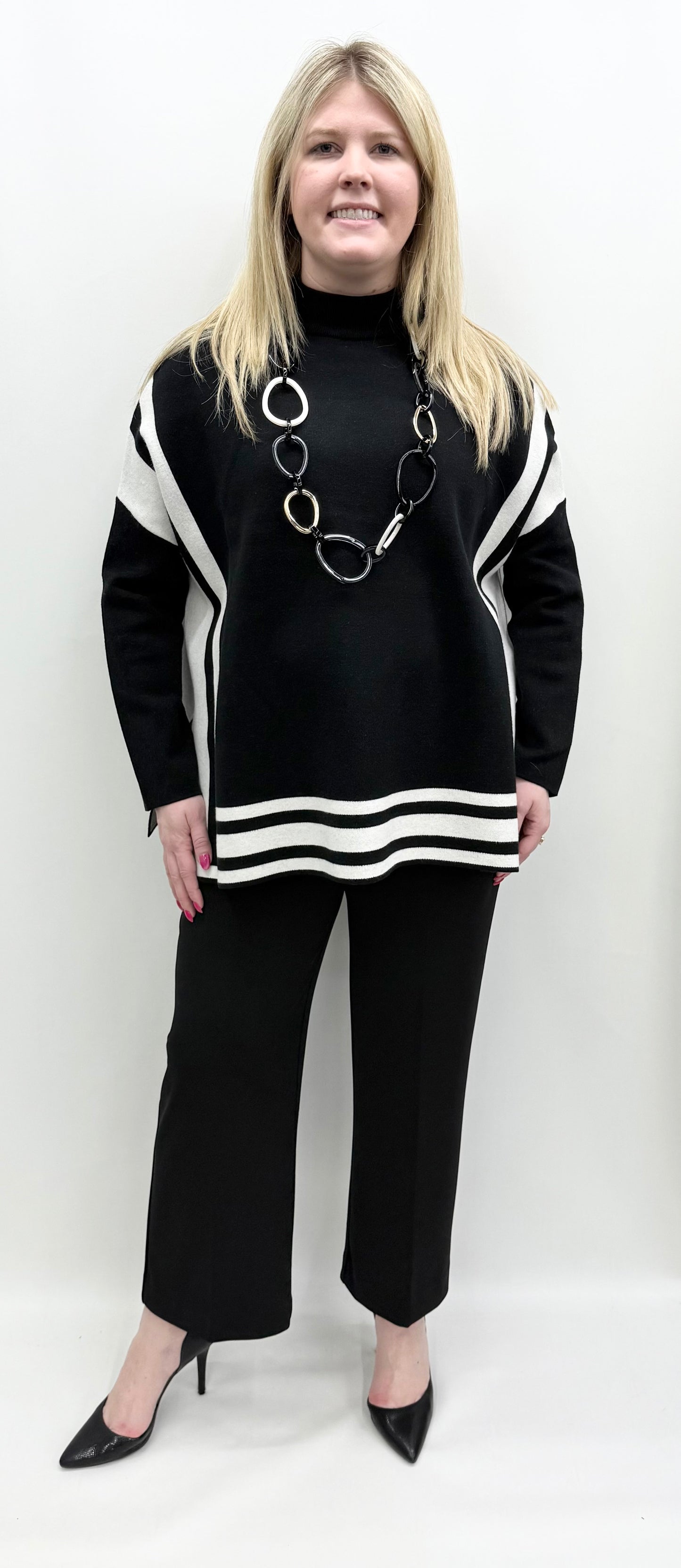 Ali Miles #A45618KM Black/White Mock Neck  Sweater
