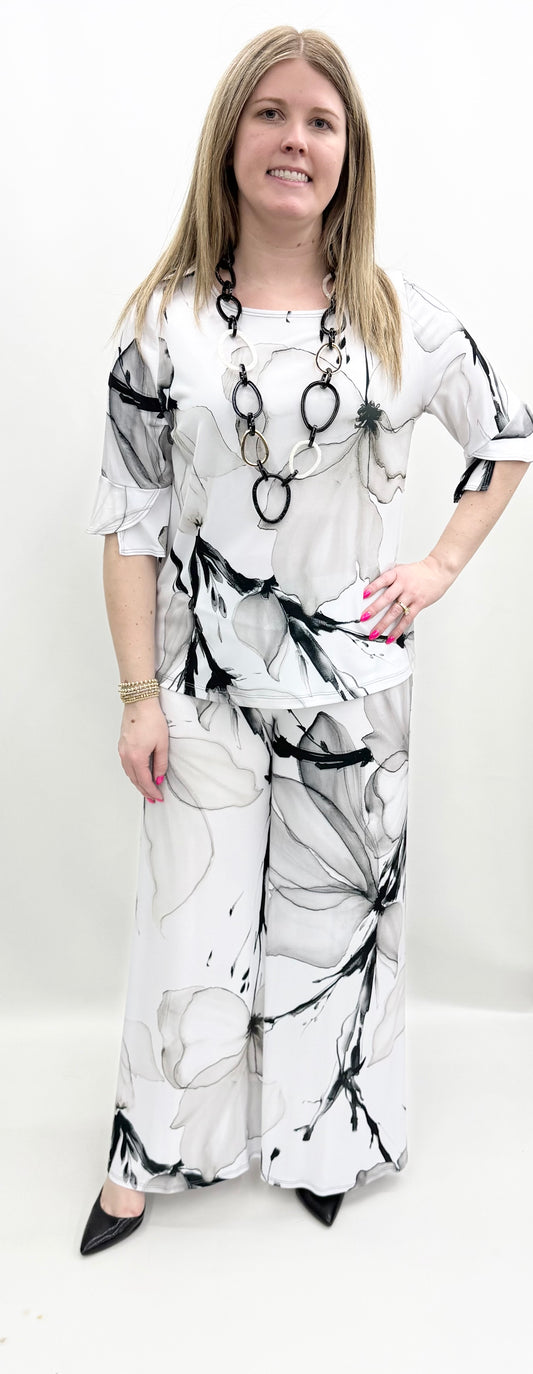 Clara Sun Woo #T351P01 Black/White Top