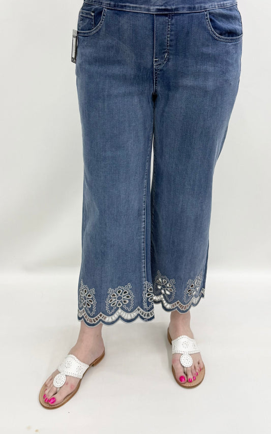 Ethyl #P601BWBN Embroidery Jean