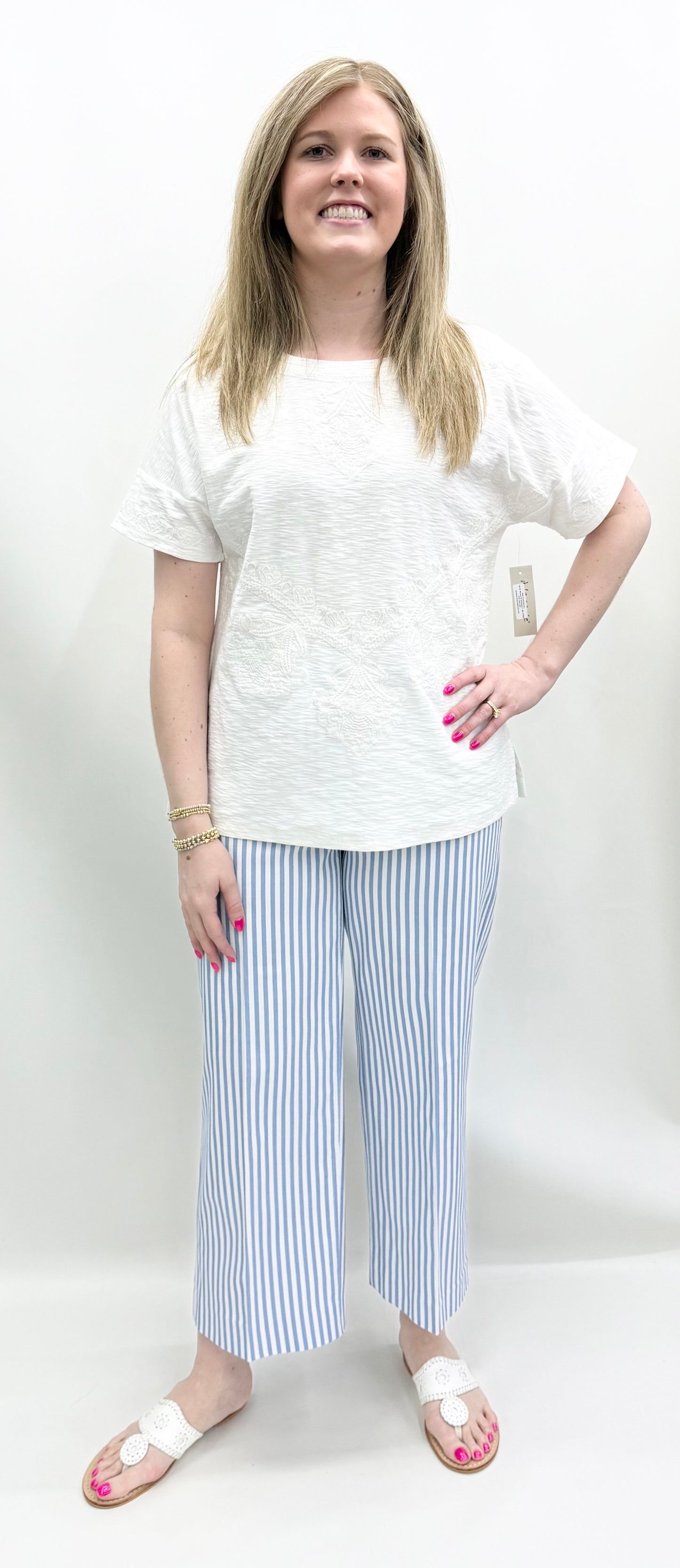 A'la Carte #L16413TM White Appliqué Short Sleeve Knit Top