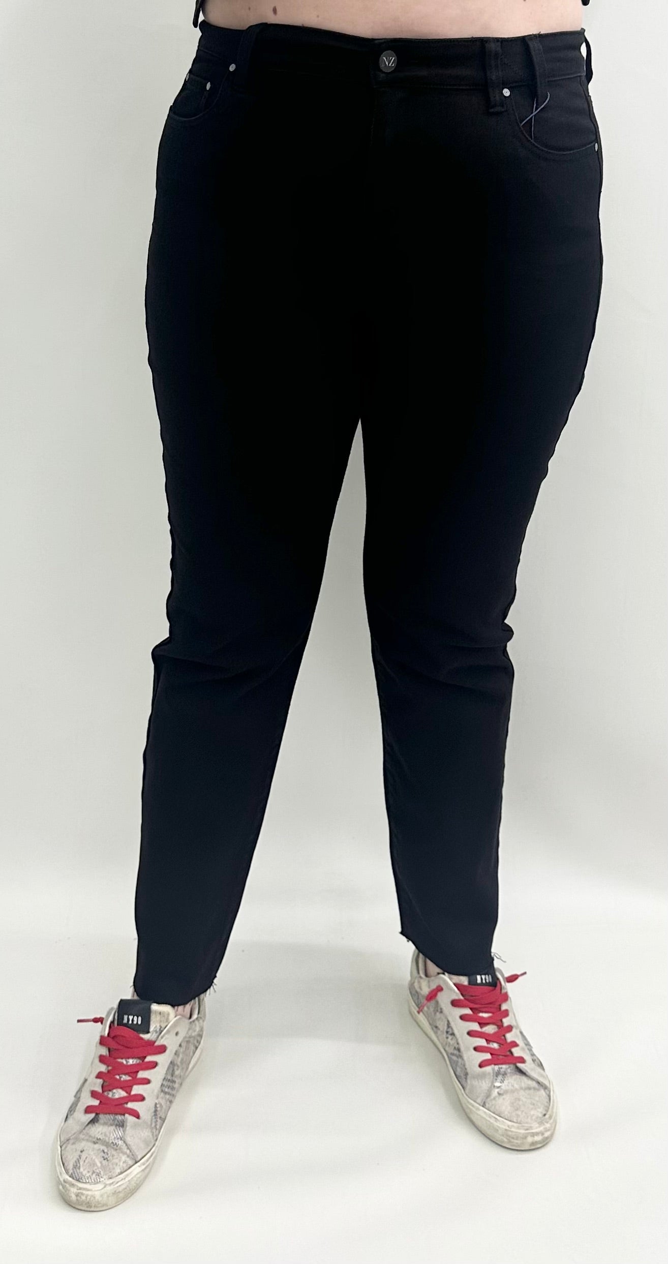 Nic & Zoe #ALL1895 Mid Rise Straight Leg Jean